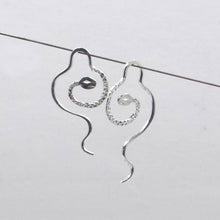 Load image into Gallery viewer, Little Viper Hoop
