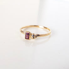 Load image into Gallery viewer, Little Gold Spinel Skull Ring
