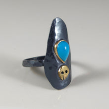 Load image into Gallery viewer, Turquoise Skull Ring
