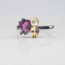 Load image into Gallery viewer, Tourmaline Skull and Diamond Ring
